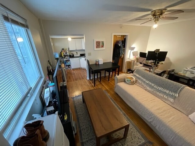 Photo - 144 Thorndike St Unidad 1