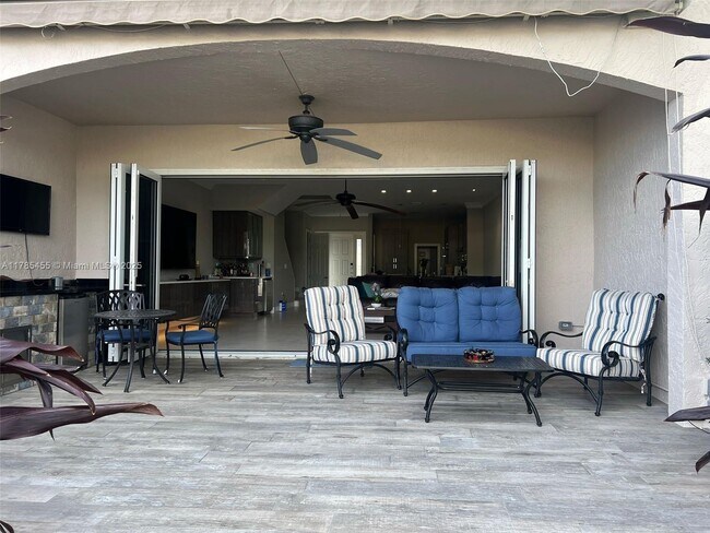 Photo - 87 Hendricks Isle