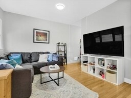 Photo - 190 Emerson St Unidad 2