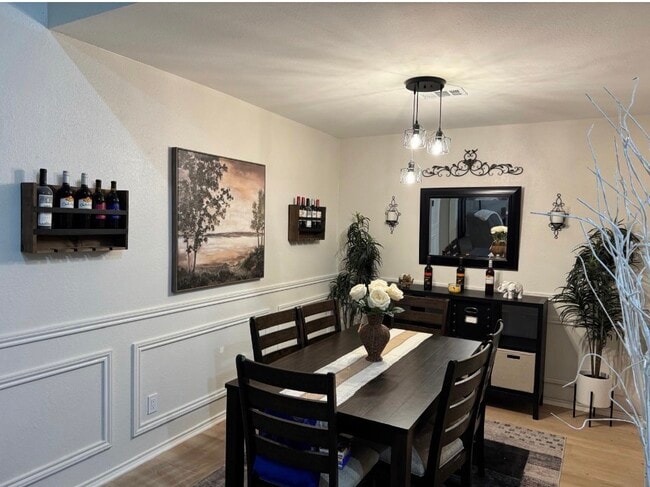 Photo - 1603 Brentwood Dr Unit Beverly oaks