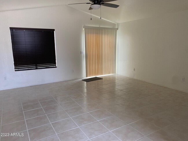 Photo - 861 E Glenmere Dr