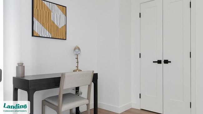 Photo - 632 Howard Rd SE Unidad 326