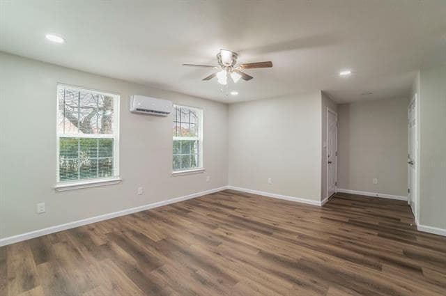 Photo - 4901 Curzon Ave