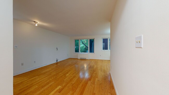 Photo - 2400 41st St NW