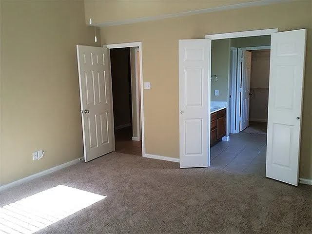 Building Photo - 22927 Lily Creek Dr Rental