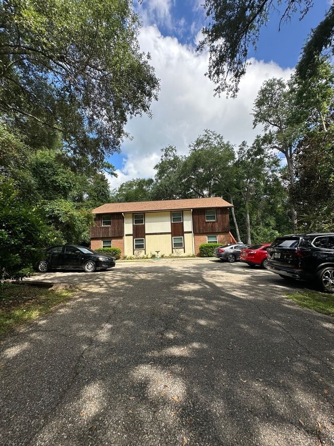 Spacious downstairs 2Bed/1 Bath in Killear... - Spacious downstairs 2Bed/1 Bath in Killear... House