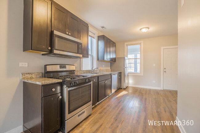 Photo - 3756 W George-2R Unit 2R