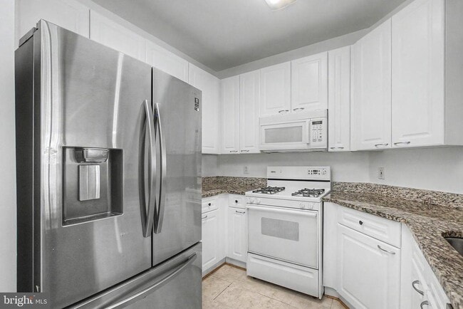 Photo - 2711 Bellforest Ct Unidad 305