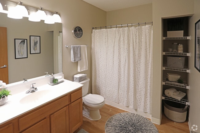 1BR, 1BA, Model - 941 SF
