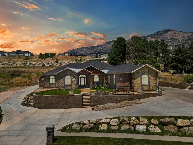 Photo - 1338 4000 N St Casa