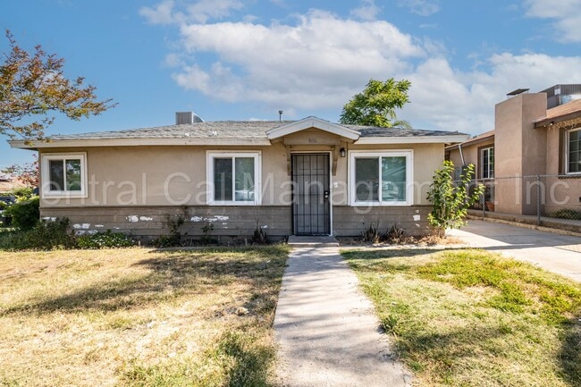 3 Bedroom/1 Bath Home - $1595 Per Month! - 3 Bedroom/1 Bath Home - $1595 Per Month!