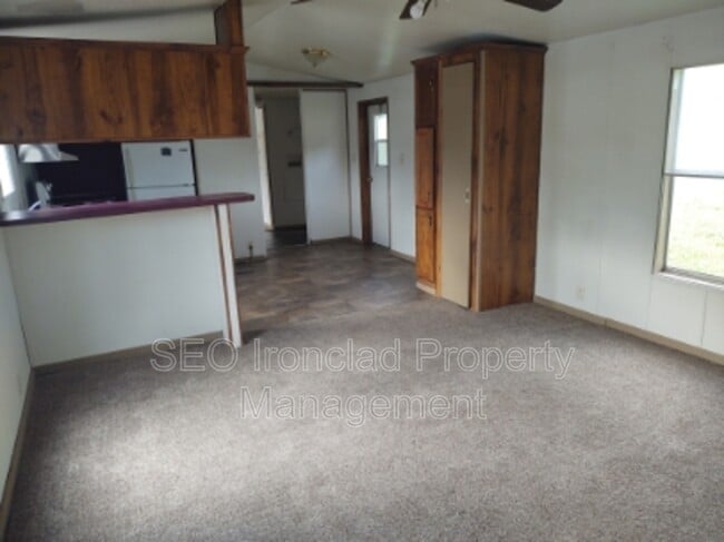 Photo - 62846 Byesville Rd