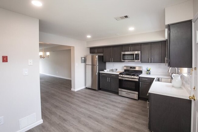 Photo - Country Club Village