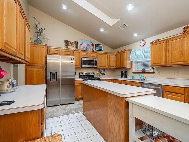 Photo - 136 Forest View Cir