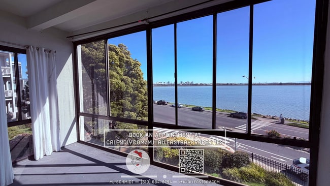 Photo - Bright Airy 1-Bedroom with Sweeping city Views, Includes water/garbage/parking/amenities! Unit F355