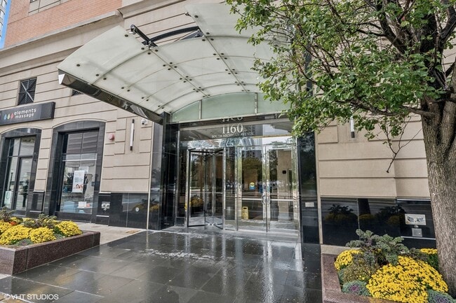 Photo - 1160 S Michigan Ave Unit 1105