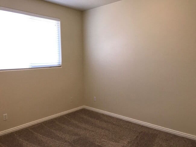 Photo - 3 Bedroom 2 Bath - Canyon View