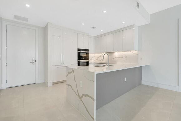 Photo - 220 Lake Shore Dr Unidad 2105