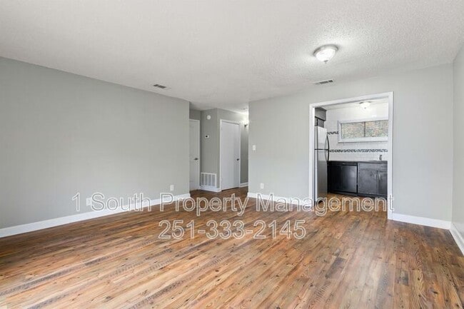 Photo - 6527 Old Shell Rd