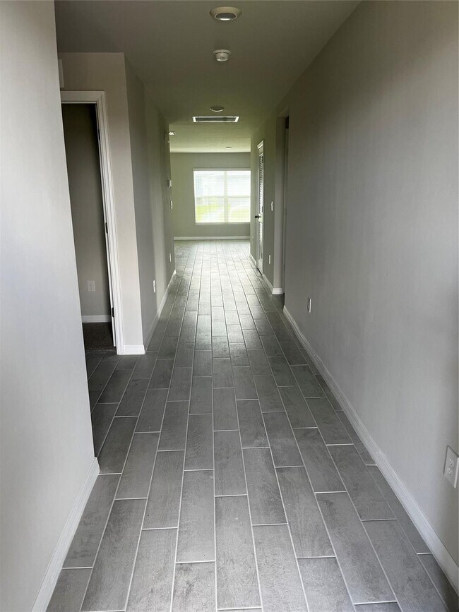 Photo - 4021 35th St SW