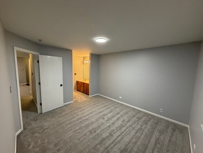 Photo - 743 Sterling Ct Unit A2