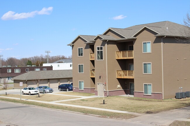3714 Ravenwood Cir