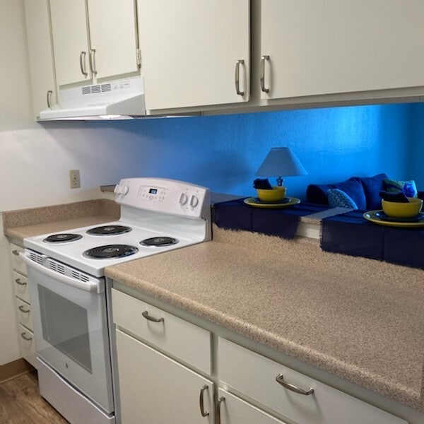 Photo - Oxford Parkside Apartments