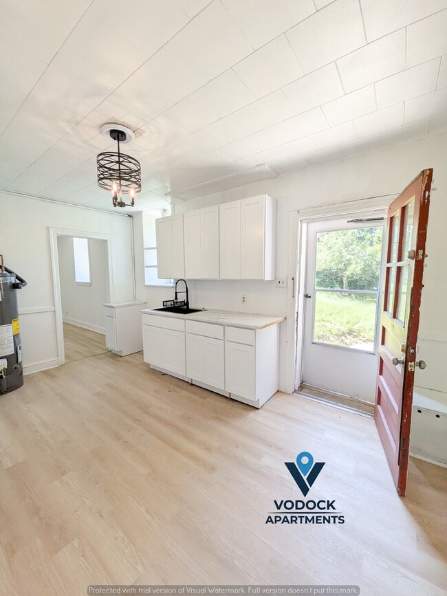 Photo - 417 N Walnut St