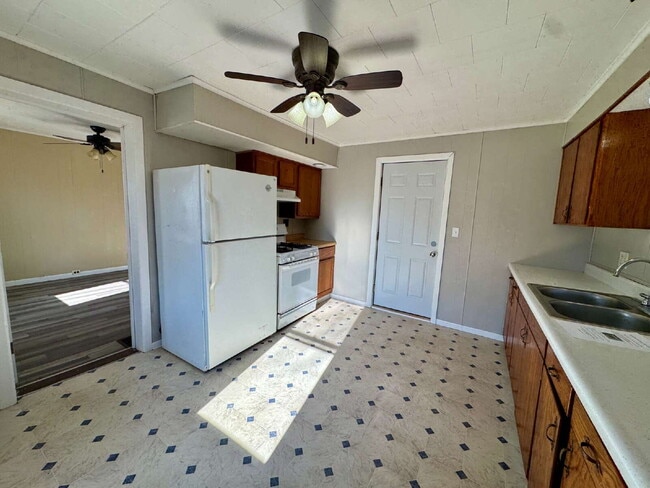 Photo - 3-bedroom, 1-bath single-family home