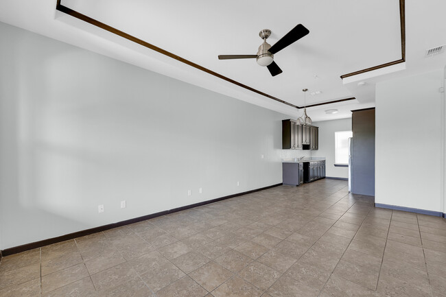 Spacious living room area. - 801 E Daffodil Apartments Unit #4