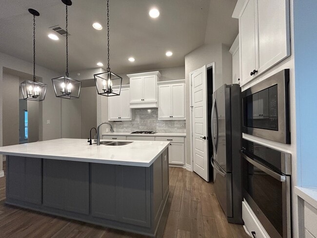 Photo - 14081 May Mist