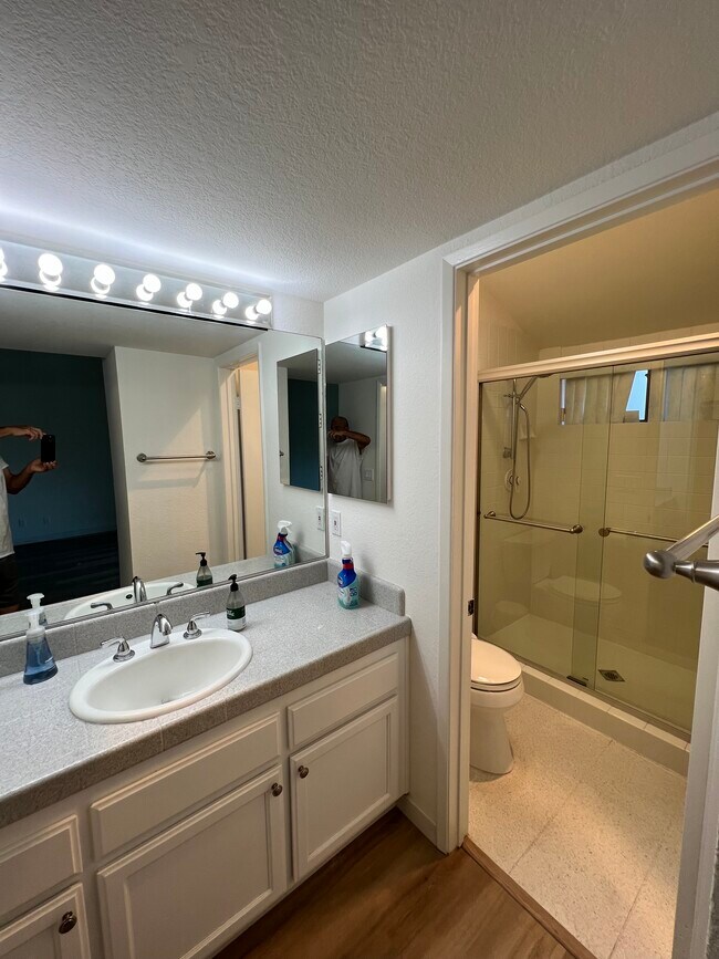 Photo - 21930 Marylee St Townhome