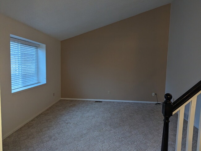 Photo - NW Longmont Spacious Tri Level.