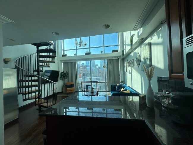 Photo - 205 N 11th St Unit 4F