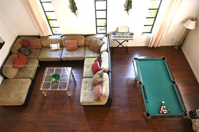 Photo - 1104 Washington St