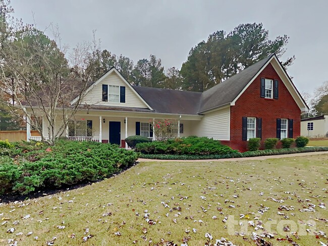 Photo - 204 Cobblestone Ln