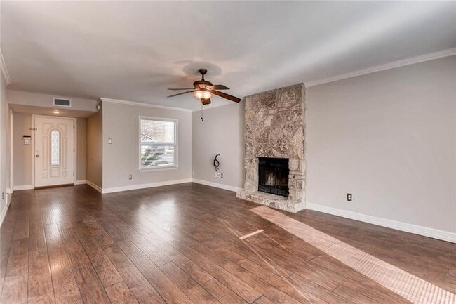 Photo - 8901 Jesse James Dr