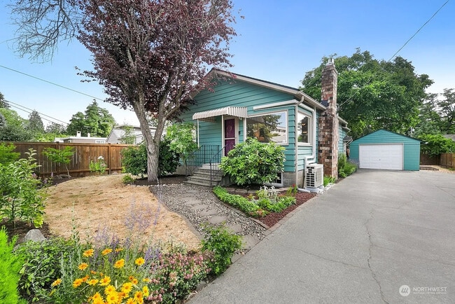 Building Photo - 11520 16th Ave NE Rental