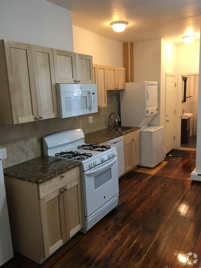 Building Photo - 259 Windsor St Rental