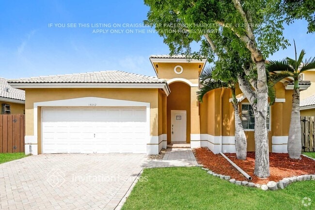Building Photo - 14042 SW 155th Ct Rental