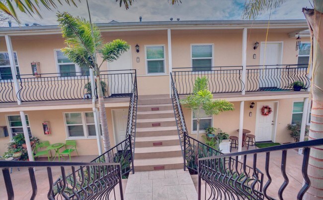 Photo - The Catalina Apartments