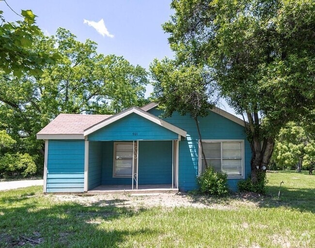 Building Photo - 901 N Hamlett St Rental