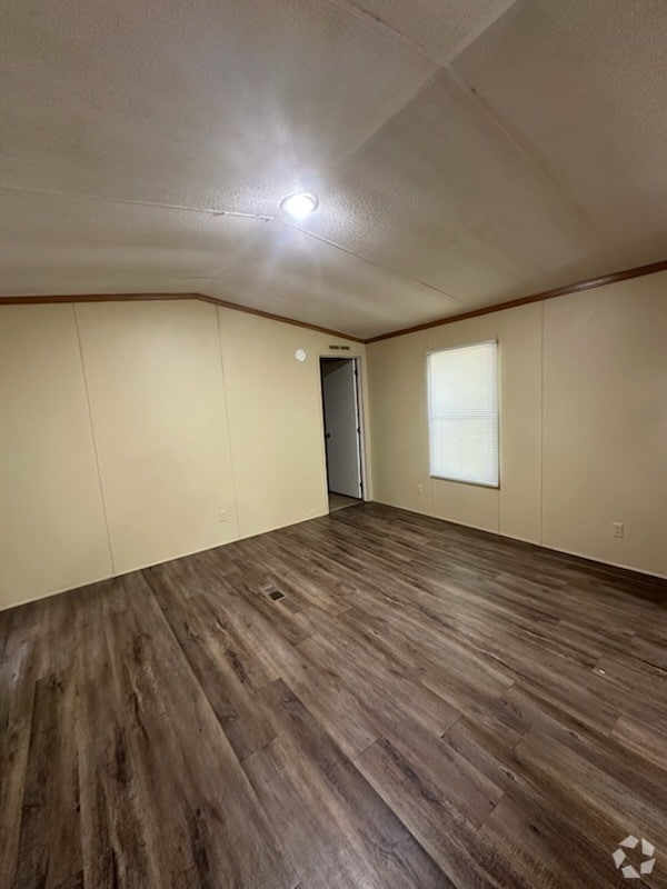 Building Photo - 603 Henrietta St Rental