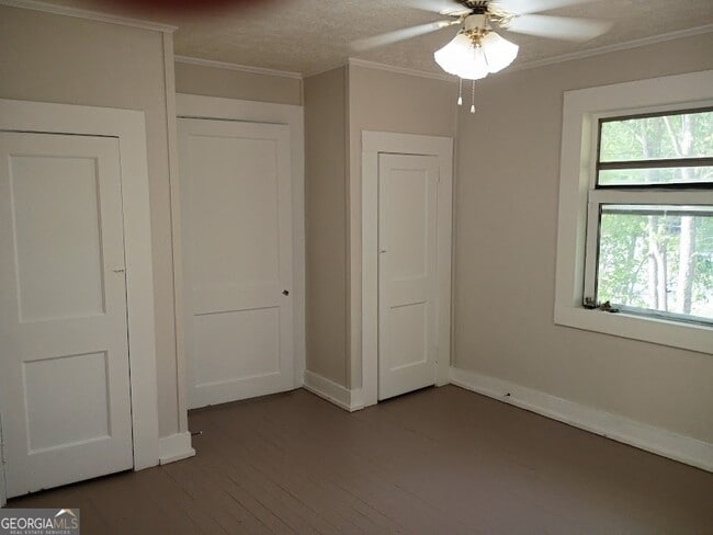 Photo - 161 S Pine St