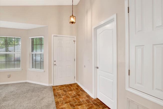 Photo - 3 bed 2 bath home off Olive Rd