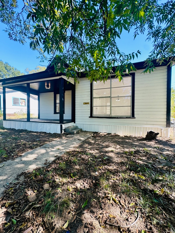 Photo - 2300 Bryan St