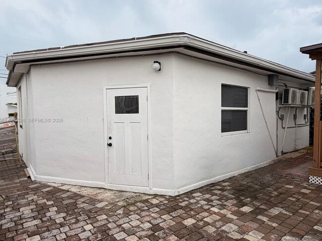 Photo - 6801 SW 22nd St Unit 01