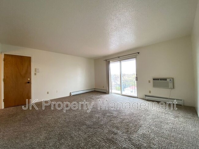 Photo - 1110 2nd Ave S