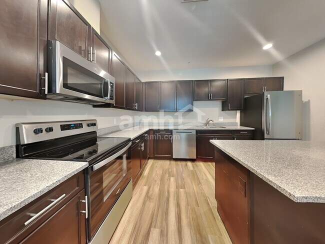Photo - 20709 W Maiden Ln