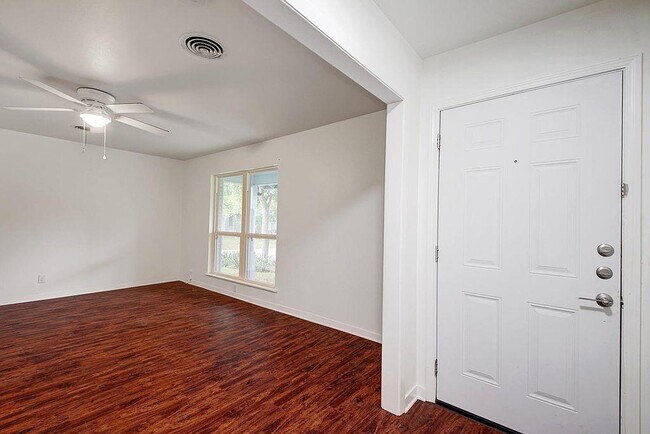 Photo - 6108 Cherrylawn Cir